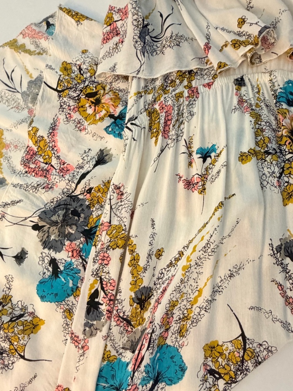 Mimi Chica Floral Pink, Blue, and Yellow Blooms Strappy Flowy Boho Midi Small - Picture 12 of 12